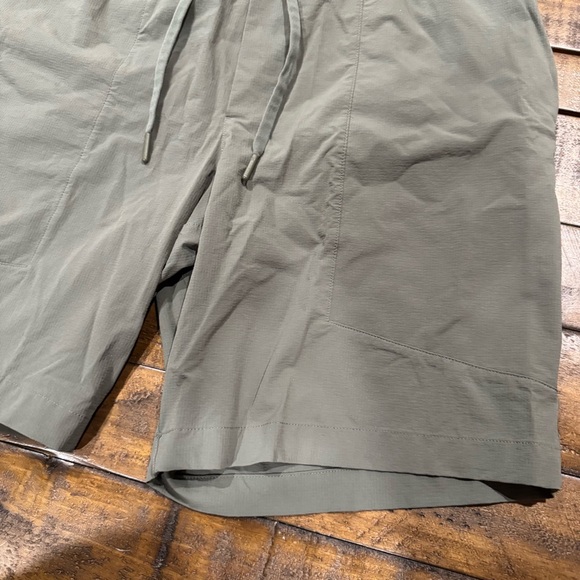 Lululemon Men’s Bowline Short 8" Stretch Ripstop Smoked Spruce Green Size Large - Picture 5 of 14